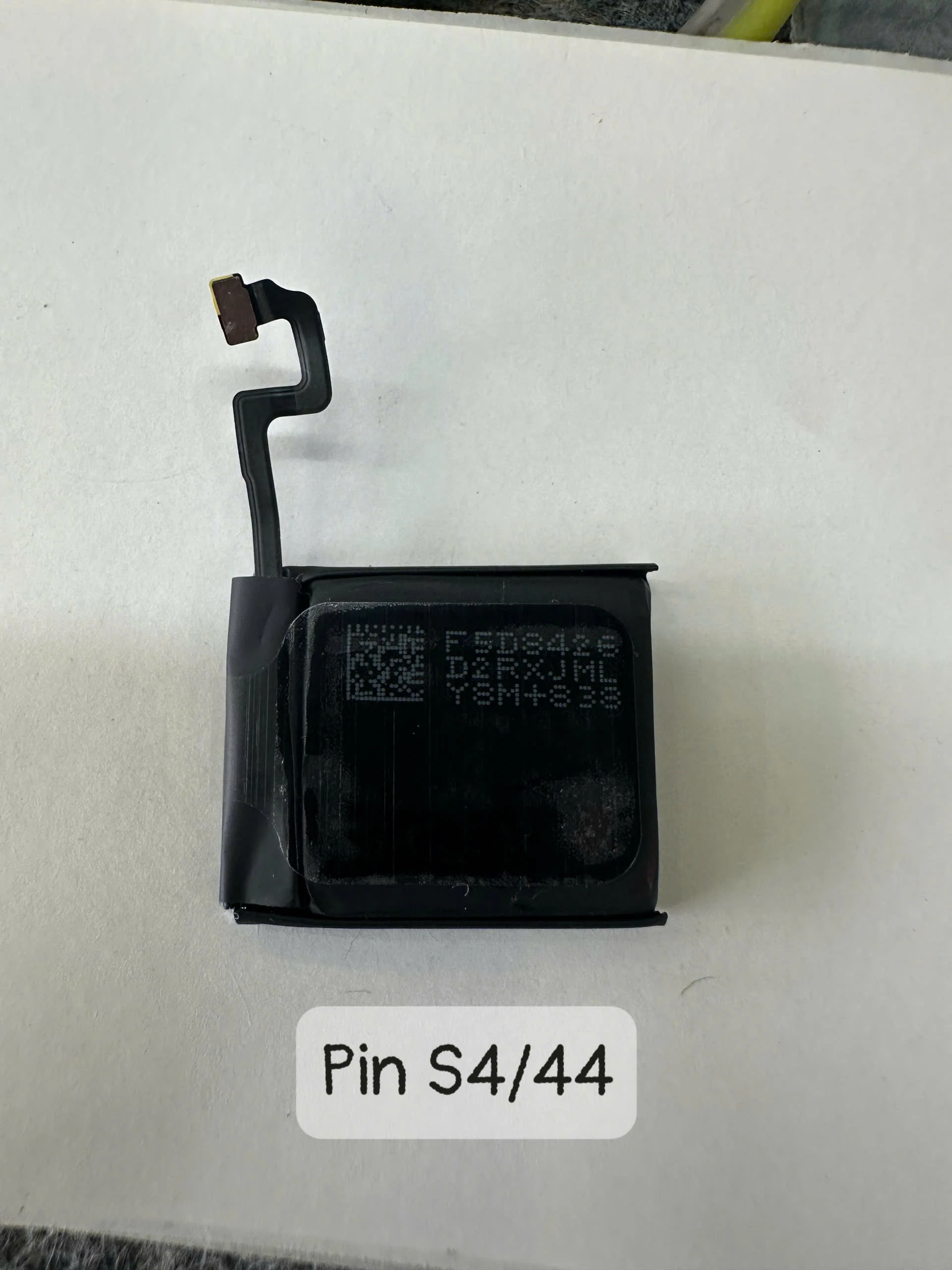 Pin Apple Watch Series 4 Zin Bóc Máy – 40mm & 44mm | Model A1975 A1976 A2007 A2008 | Dung Lượng 100% – Hỗ Trợ Kỹ Thuật Viên